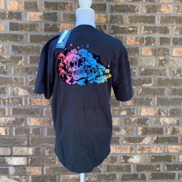 Converse Mens Mushroom Skull Black Tee Shirt Size Large NEW. - Picture 4 of 5